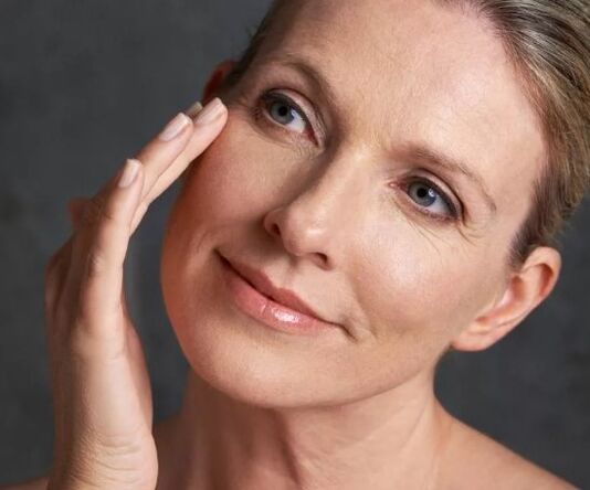 Reduction of skin elasticity and pigmentation